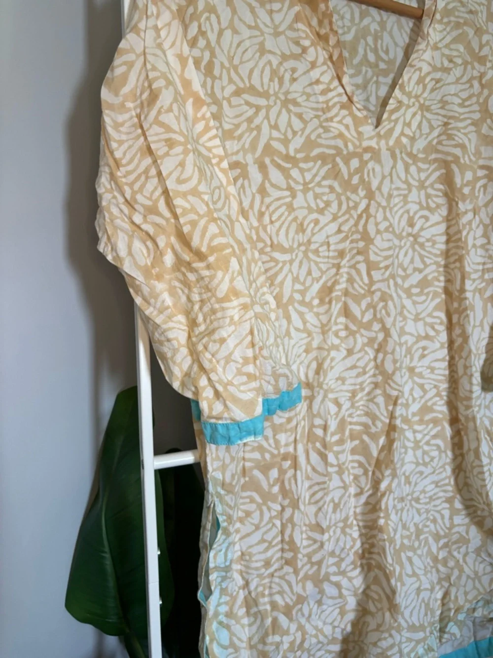 Le Soleil Miami Cream & White Floral Swimsuit Cover Up with Turquoise Trim - Picture 10 of 16
